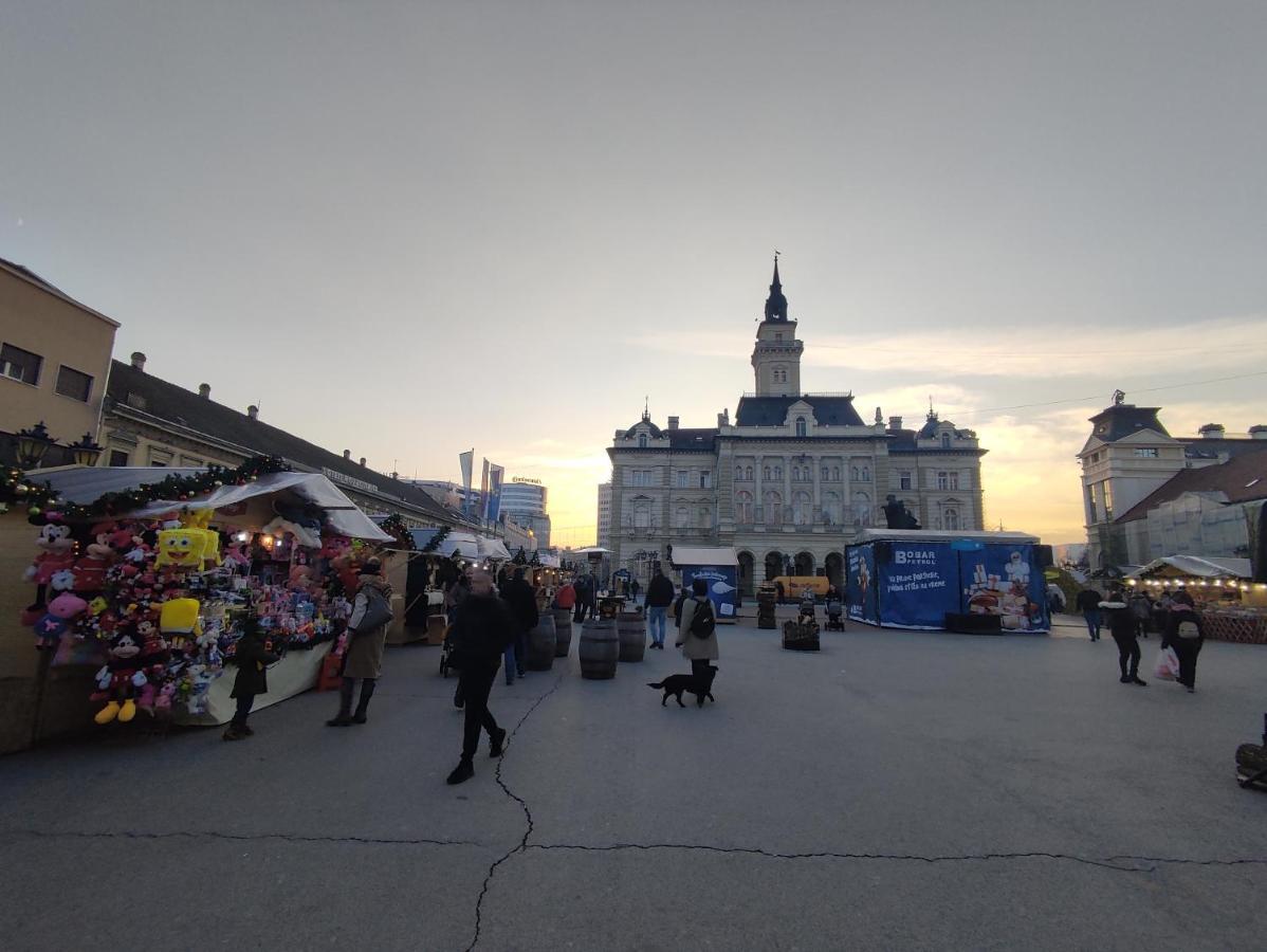 Woody Apartment Novi Sad Luaran gambar
