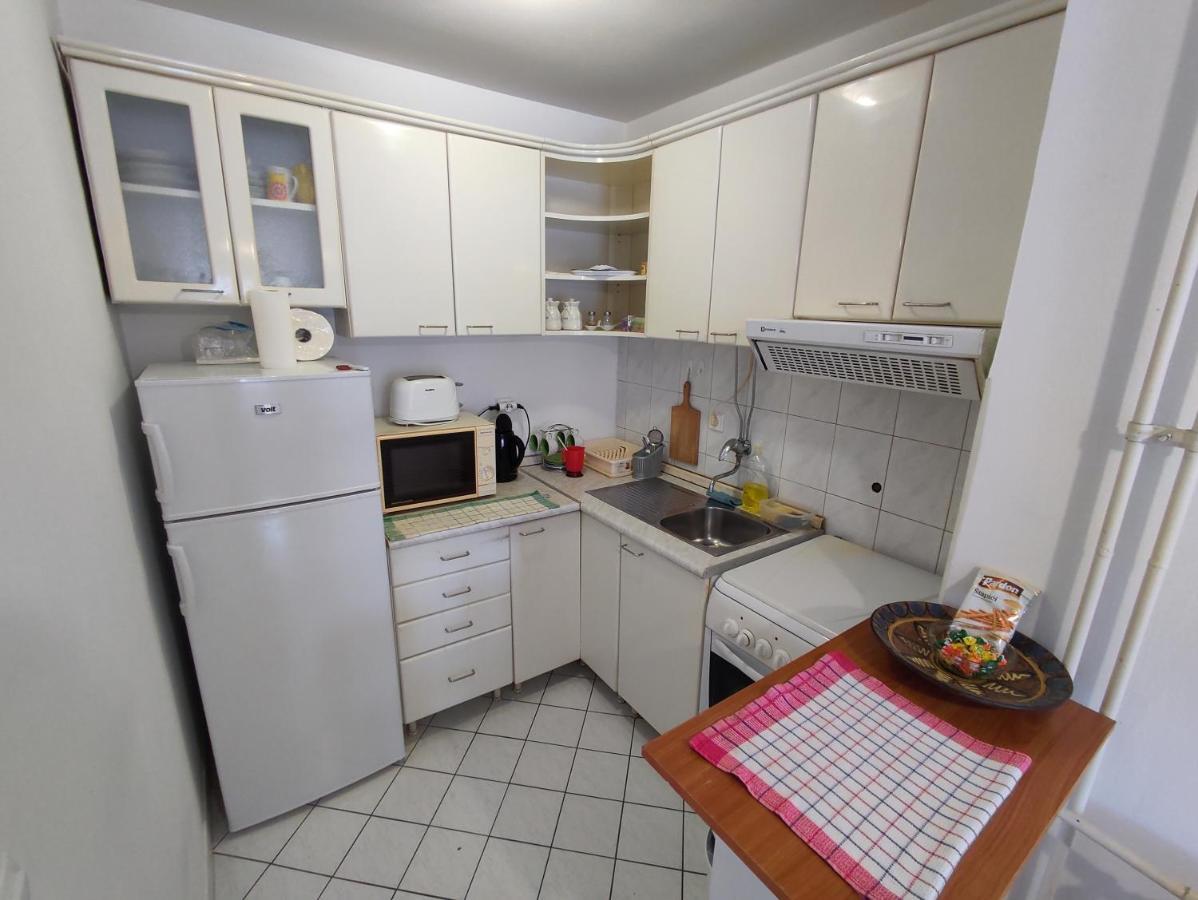 Woody Apartment Novi Sad Luaran gambar