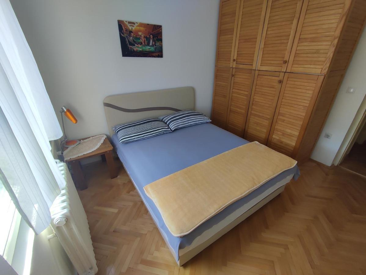 Woody Apartment Novi Sad Luaran gambar