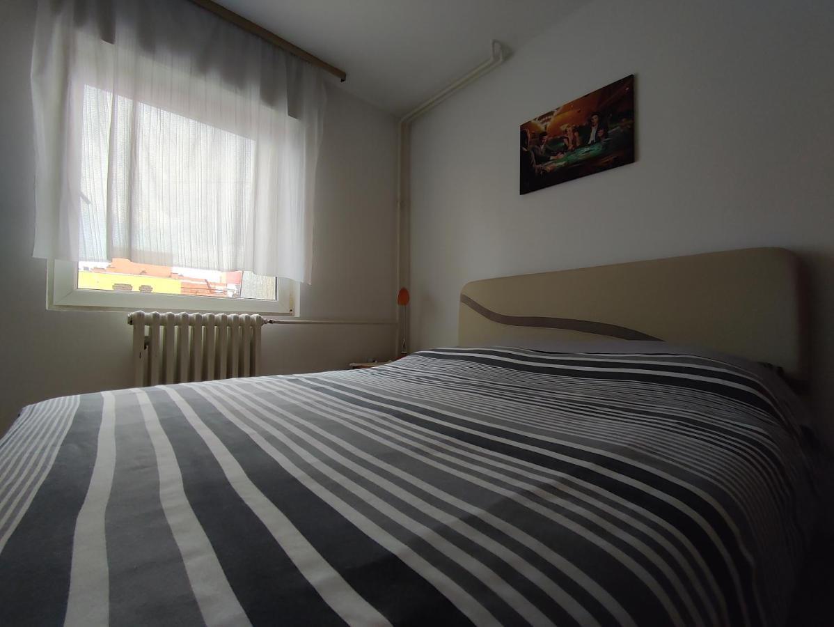Woody Apartment Novi Sad Luaran gambar