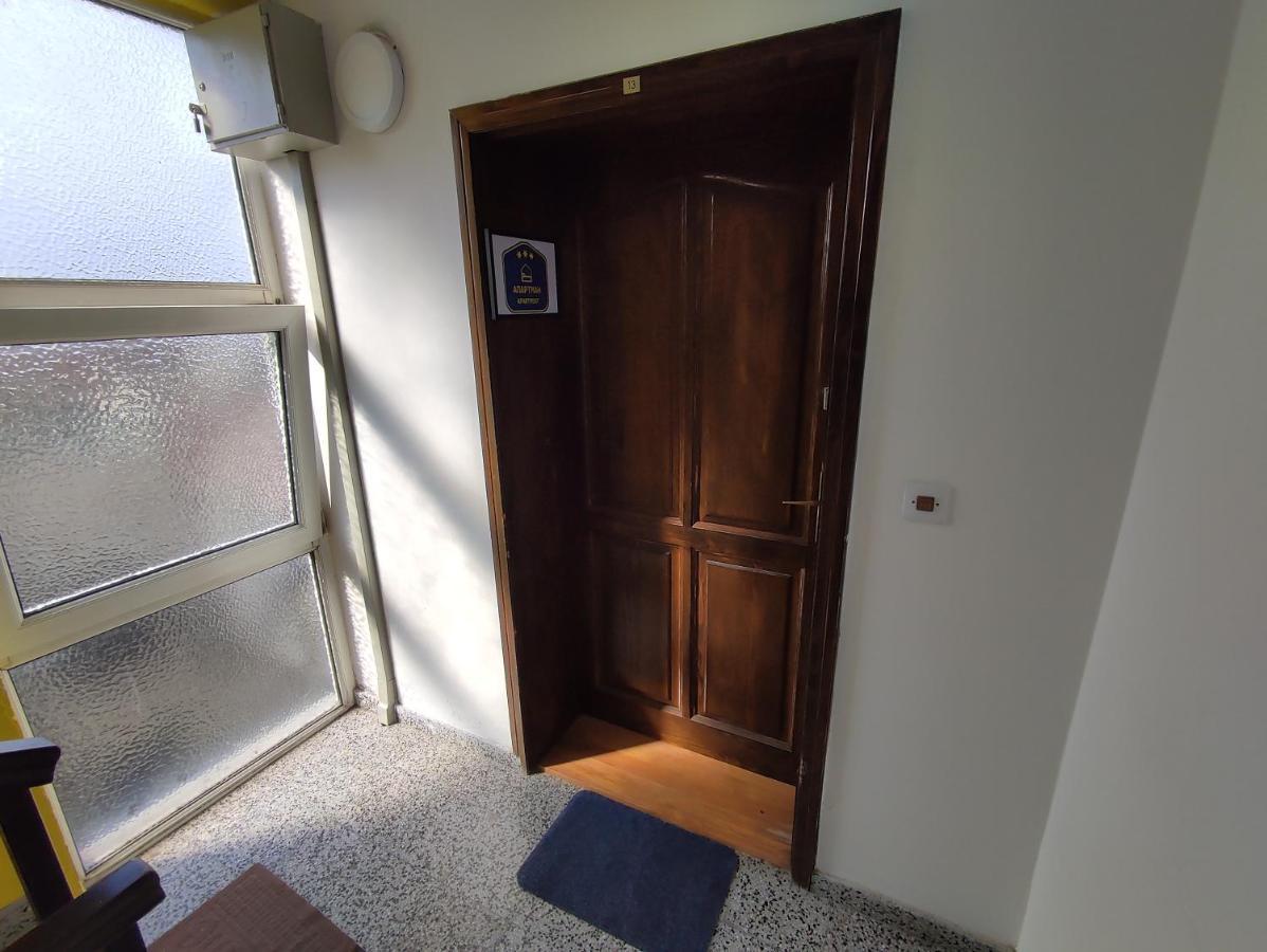 Woody Apartment Novi Sad Luaran gambar